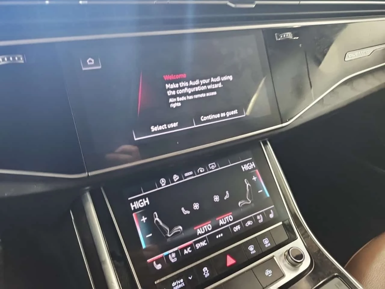 Audi Q8 * PROGRESSIV * CARFAX * ОБДУХВАНЕ * 360 * ПАНО * , снимка 12 - Автомобили и джипове - 56619291