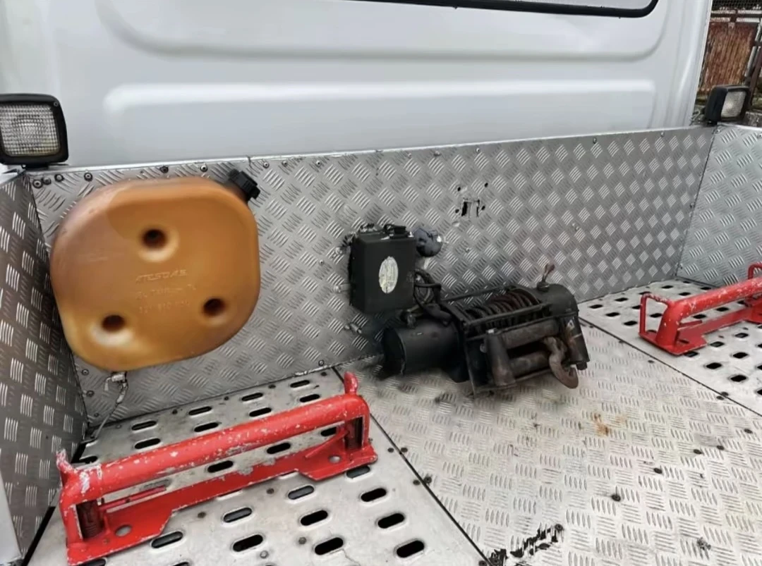 Iveco Daily, снимка 9 - Бусове и автобуси - 53881170