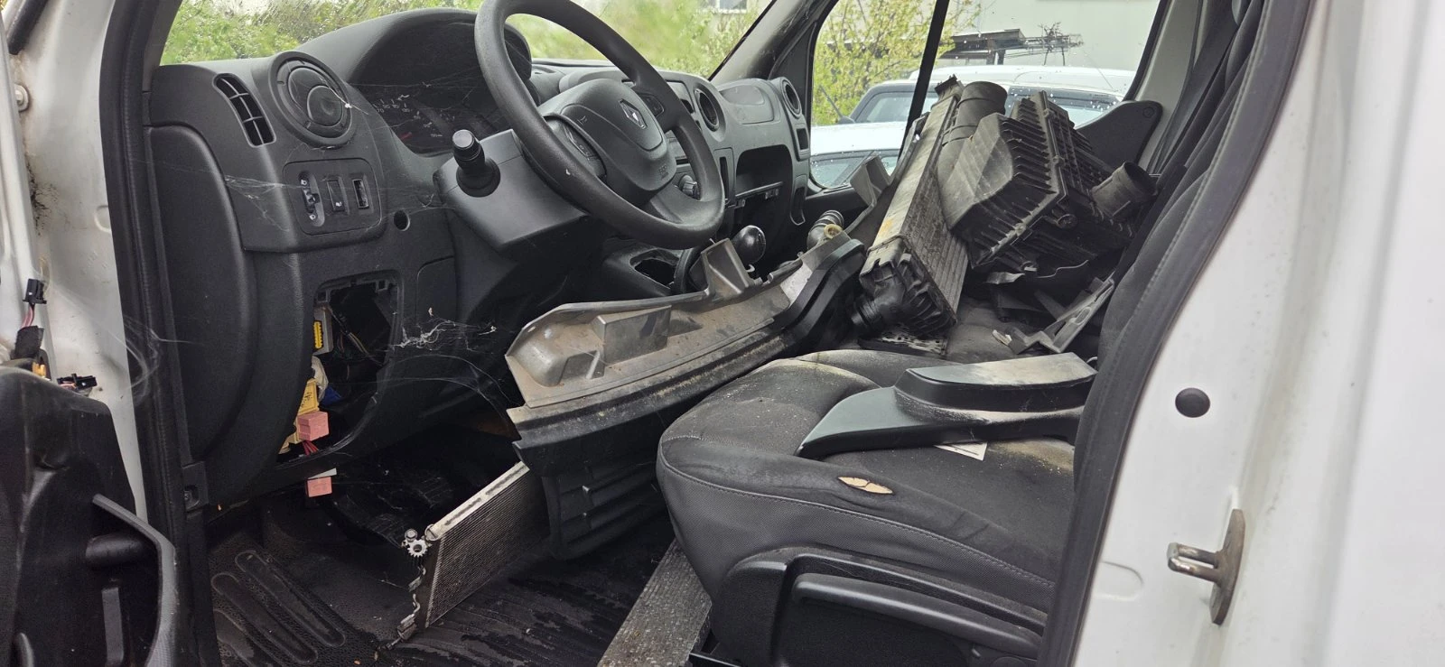 Renault Master, снимка 3 - Бусове и автобуси - 54551875