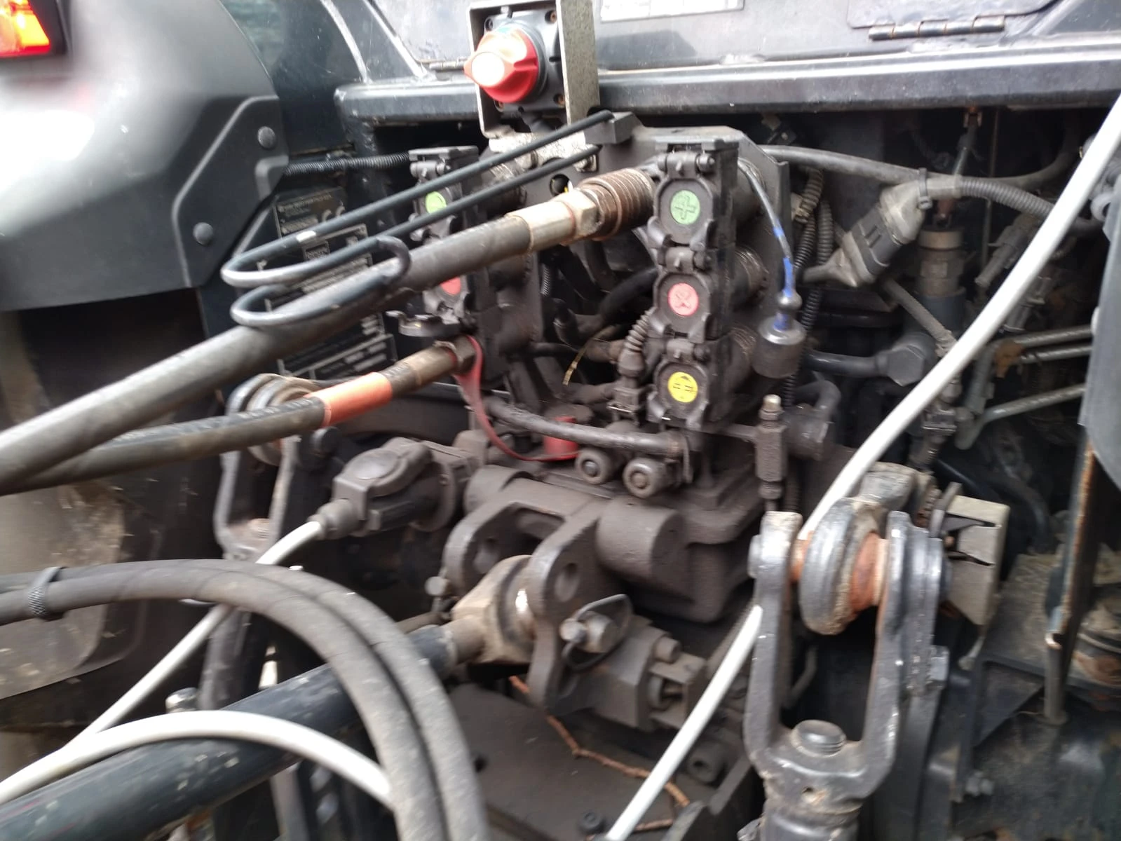 Трактор Deutz-Fahr Agroplus 420 F, снимка 12 - Селскостопанска техника - 55444181