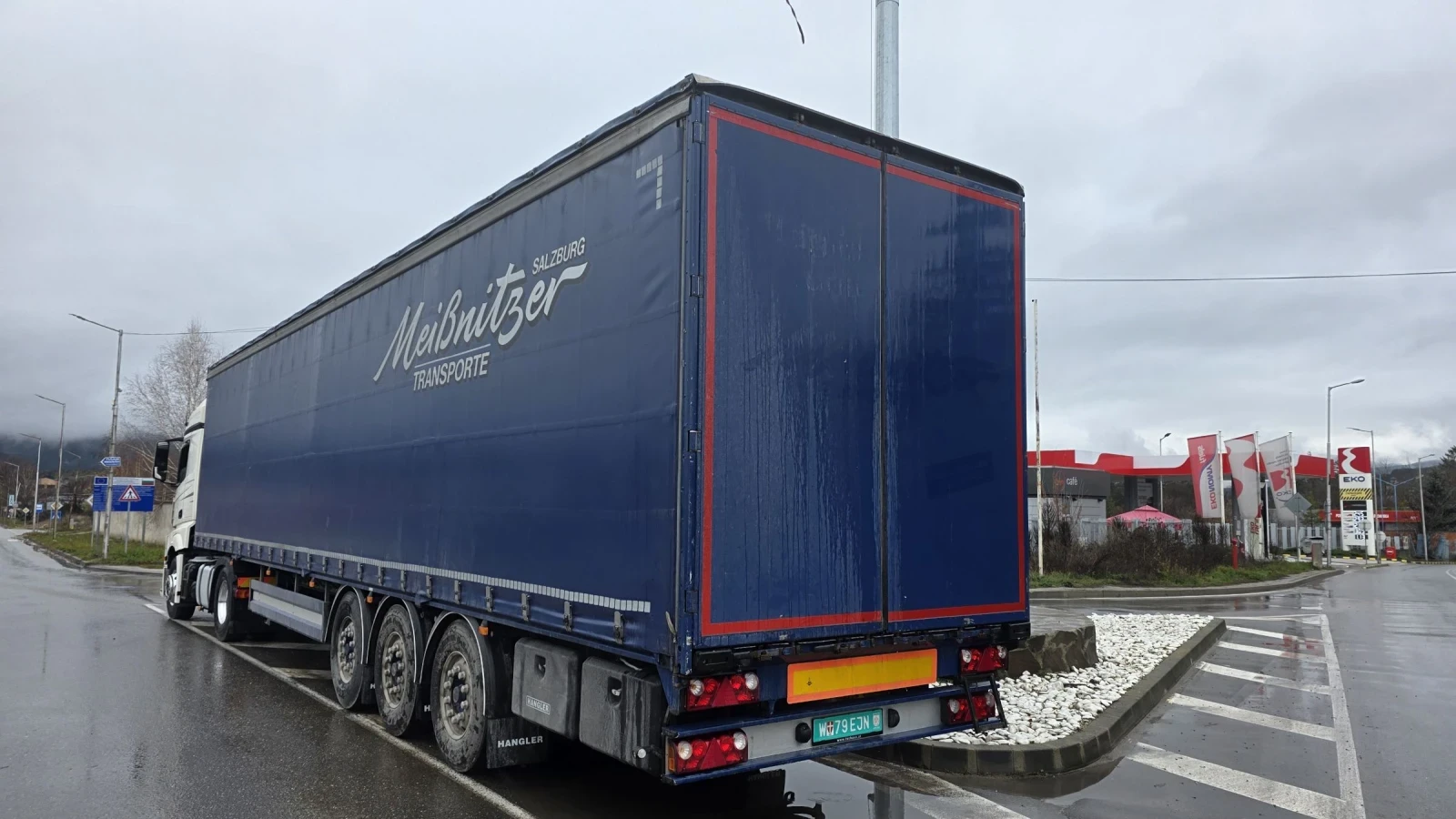   HANGLER  | Mobile.bg   8