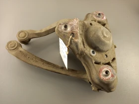 Носачи предни десни с конзола Фолксваген Пасат Б5 1.8Т 