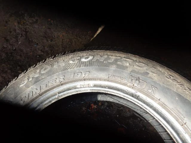 Гуми Зимни 185/65R15, снимка 5 - Гуми и джанти - 20303815