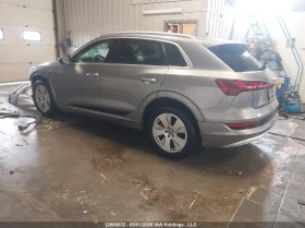 Audi E-Tron Prestige, снимка 3