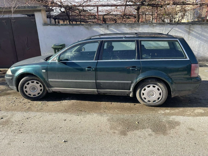 VW Passat, снимка 1 - Автомобили и джипове - 48267597