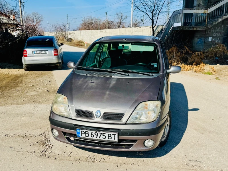 Renault Scenic 1.8, снимка 2 - Автомобили и джипове - 49232348