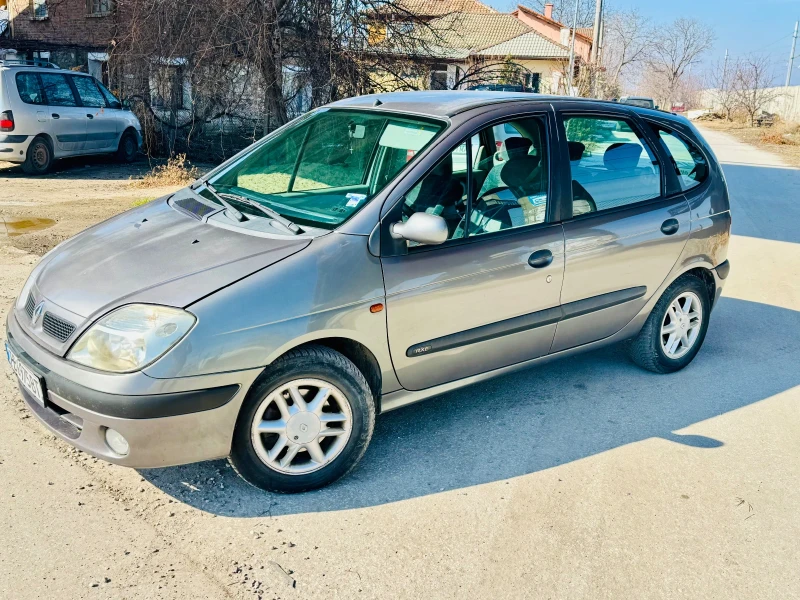 Renault Scenic 1.8, снимка 1 - Автомобили и джипове - 49232348