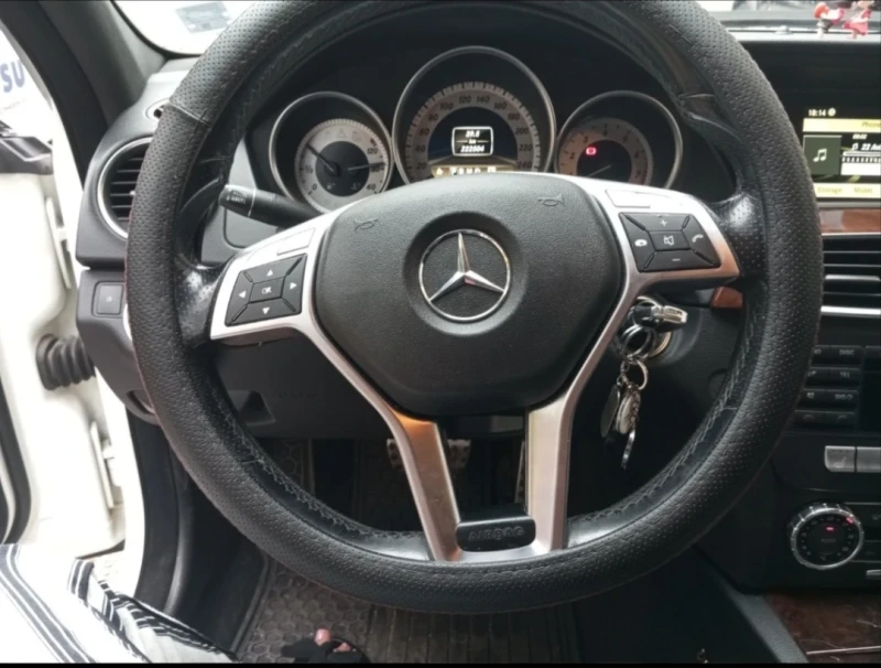Mercedes-Benz C 250, снимка 13 - Автомобили и джипове - 51981925