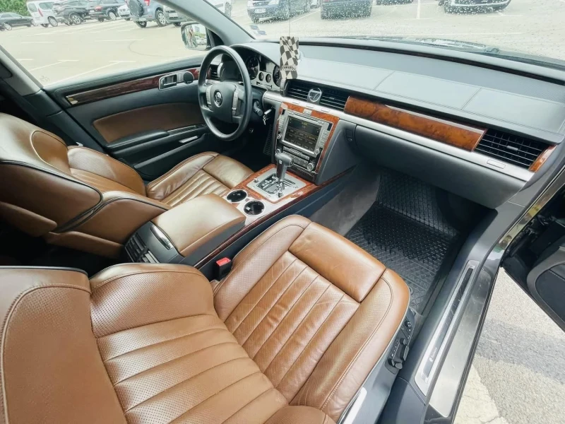 VW Phaeton, снимка 14 - Автомобили и джипове - 50900561