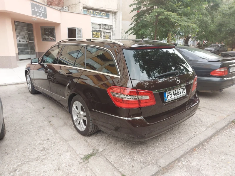 Mercedes-Benz E 250 CDI AVANTGARDE, снимка 4 - Автомобили и джипове - 51696416