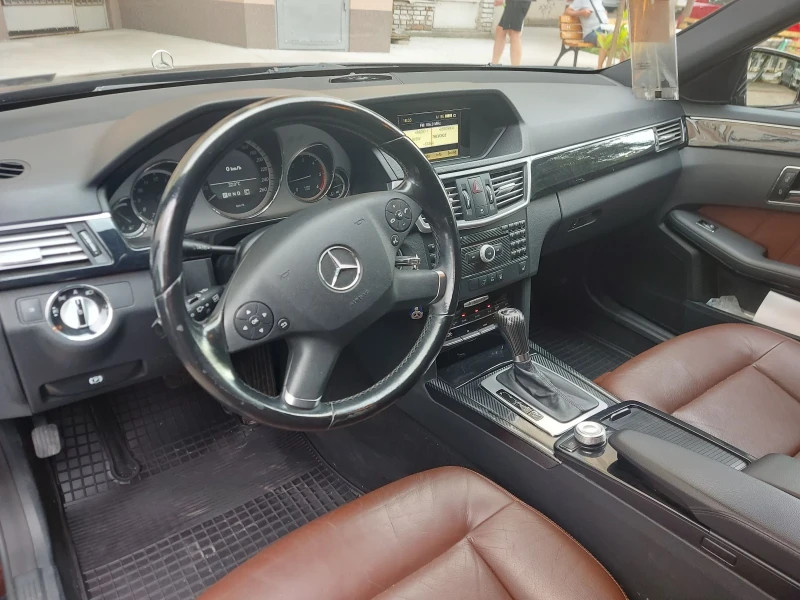 Mercedes-Benz E 250 CDI AVANTGARDE, снимка 5 - Автомобили и джипове - 51696416