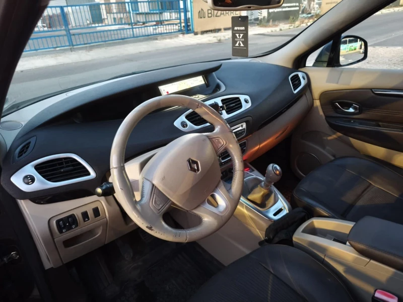 Renault Grand scenic 1.9 hdi, снимка 5 - Автомобили и джипове - 52253980