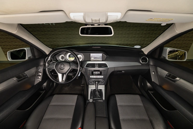 Mercedes-Benz C 300 CDI * 4MATIC * 7G-TRONIC * ПОДГРЕВ, снимка 9 - Автомобили и джипове - 52409782