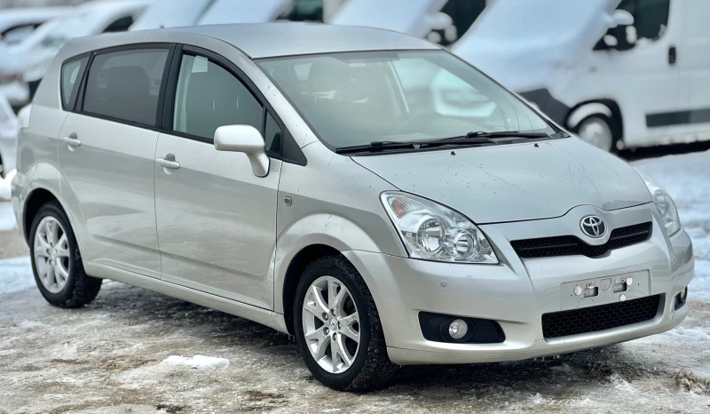 Toyota Corolla verso 2.2 D-4D, 136 к.с