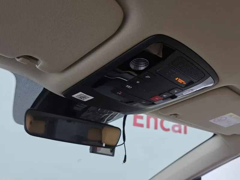 Kia Carnival, снимка 17 - Автомобили и джипове - 55556921
