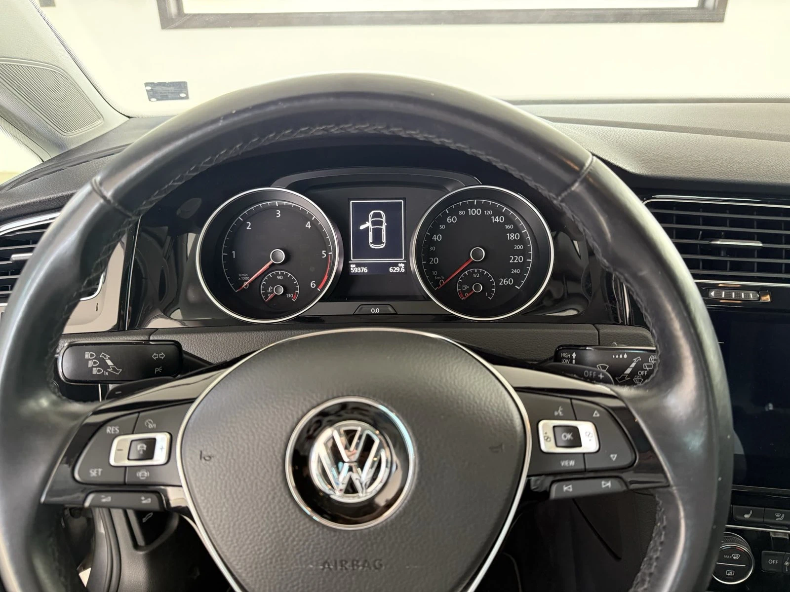 VW Golf  - изображение 9