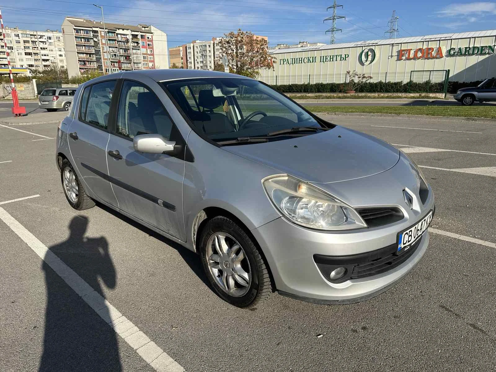 Renault Clio 1.4i 98hp - изображение 2