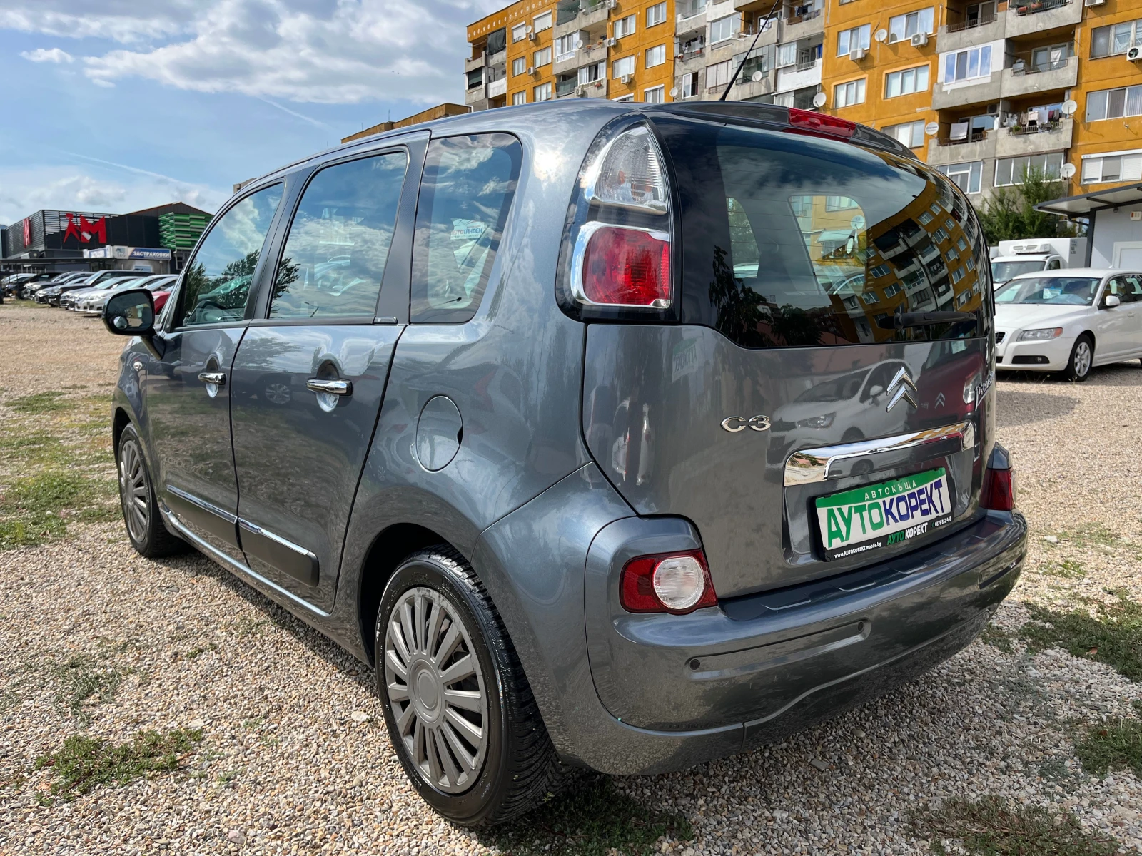 Citroen C3 Picasso 1.6i ГАЗ  - изображение 7