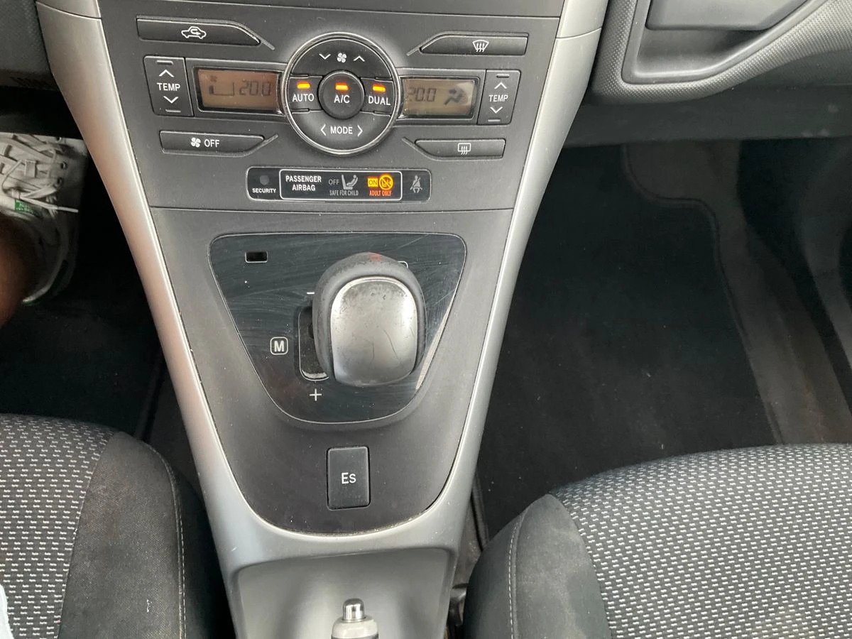 Toyota Auris 1.4 Turbodiesel - изображение 6