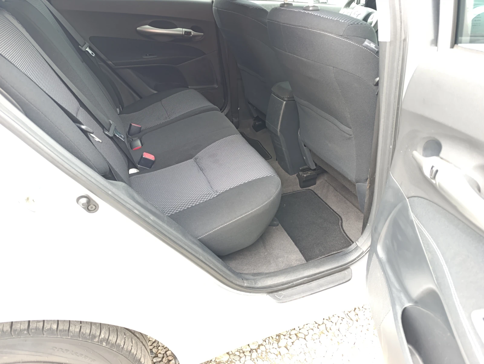 Toyota Auris 1.4 Turbodiesel - изображение 10