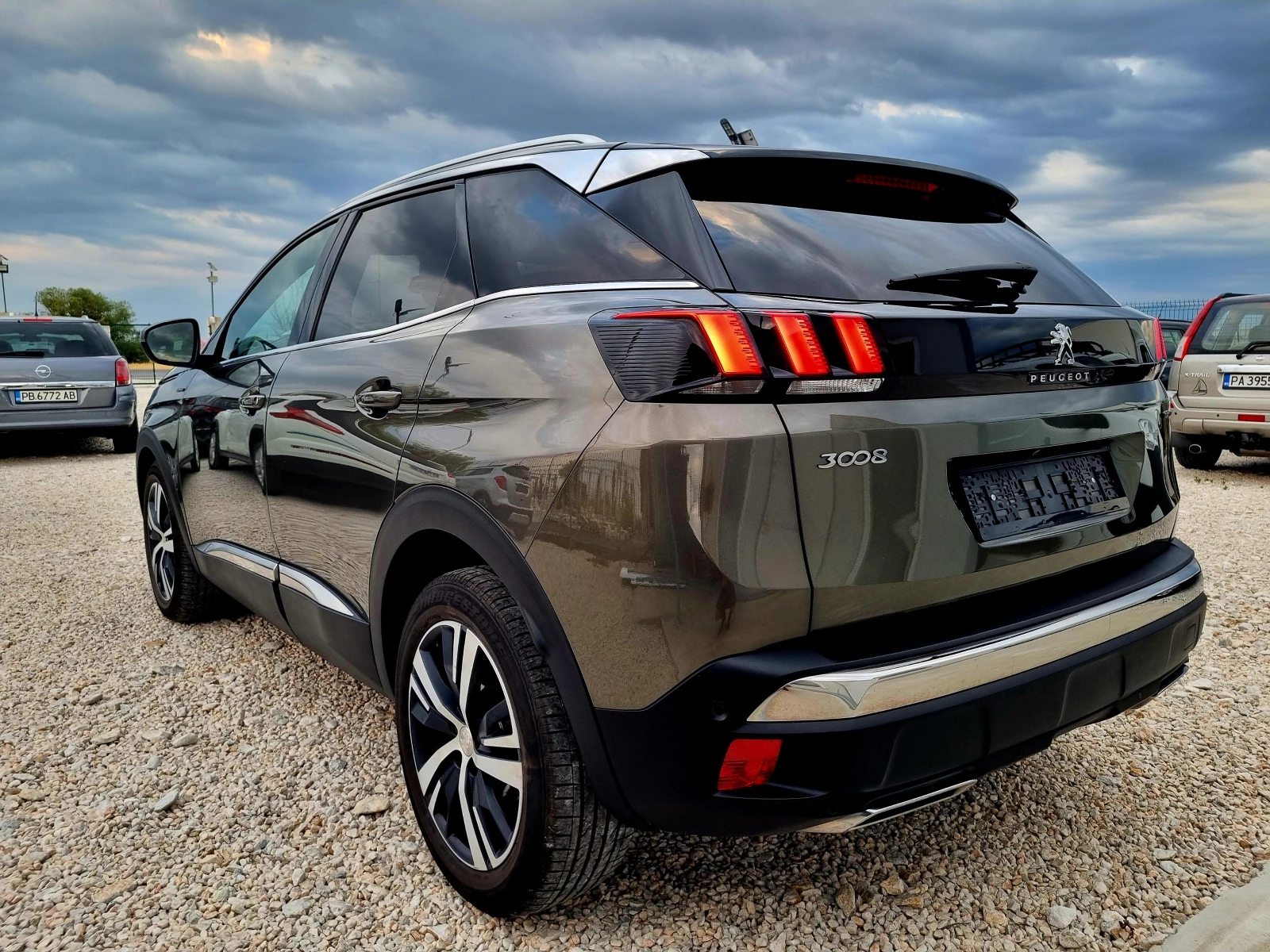 Peugeot 3008 2.0HDi GTLine 150ks - изображение 8