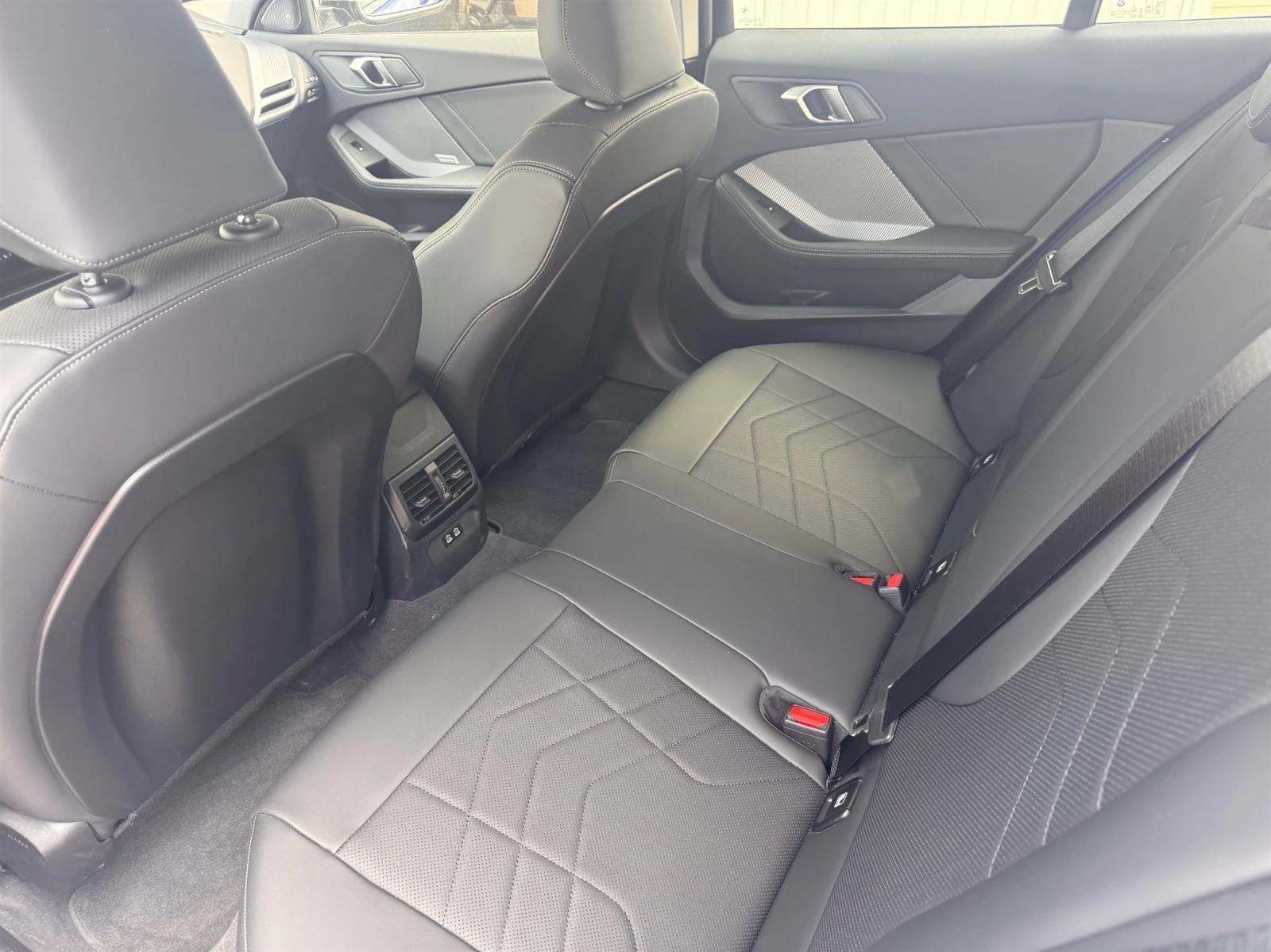 BMW 120, снимка 13 - Автомобили и джипове - 53915189