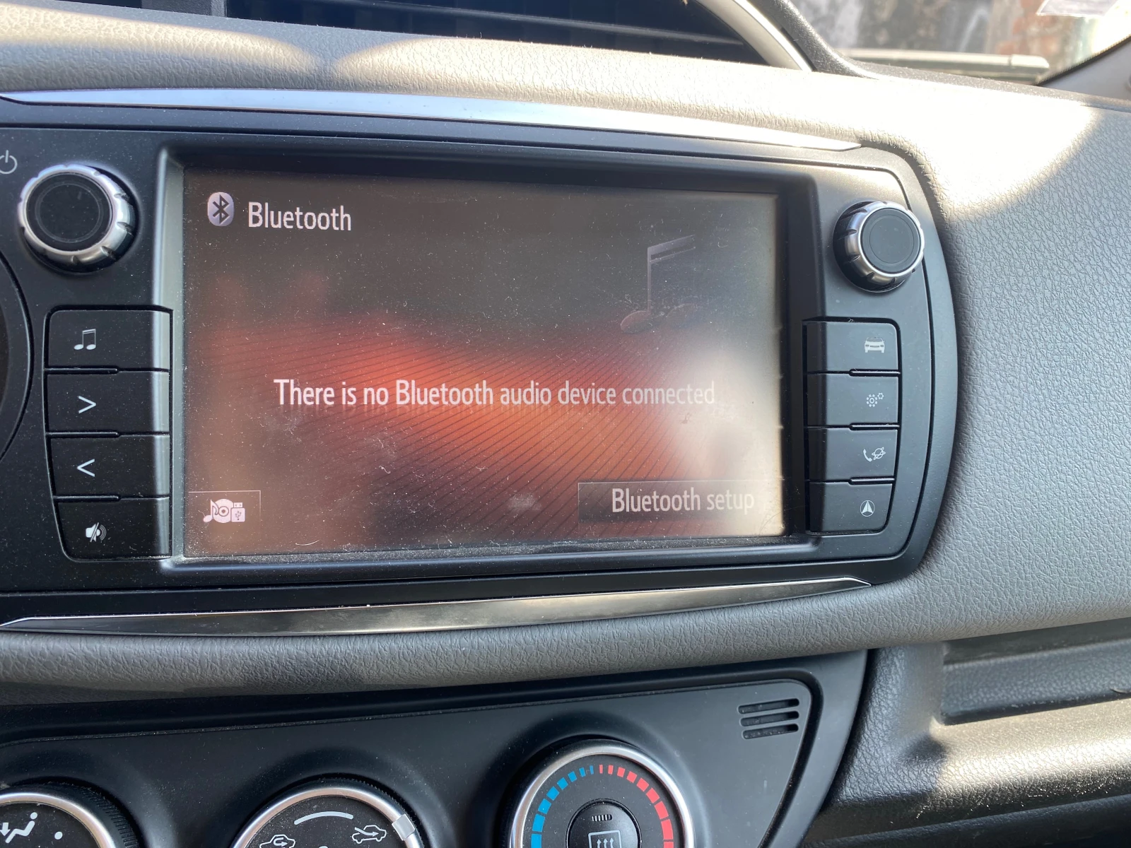 Toyota Yaris 1, 4, снимка 11 - Автомобили и джипове - 54033431