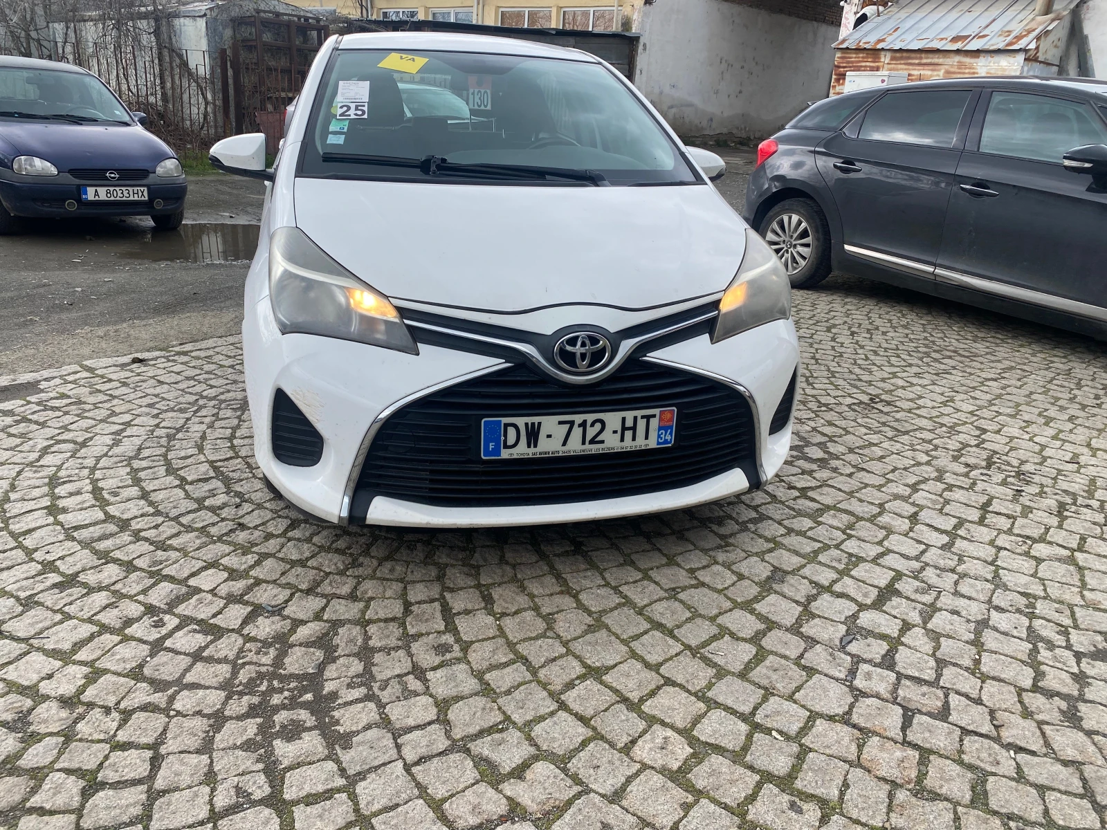 Toyota Yaris 1, 4, снимка 4 - Автомобили и джипове - 54033431