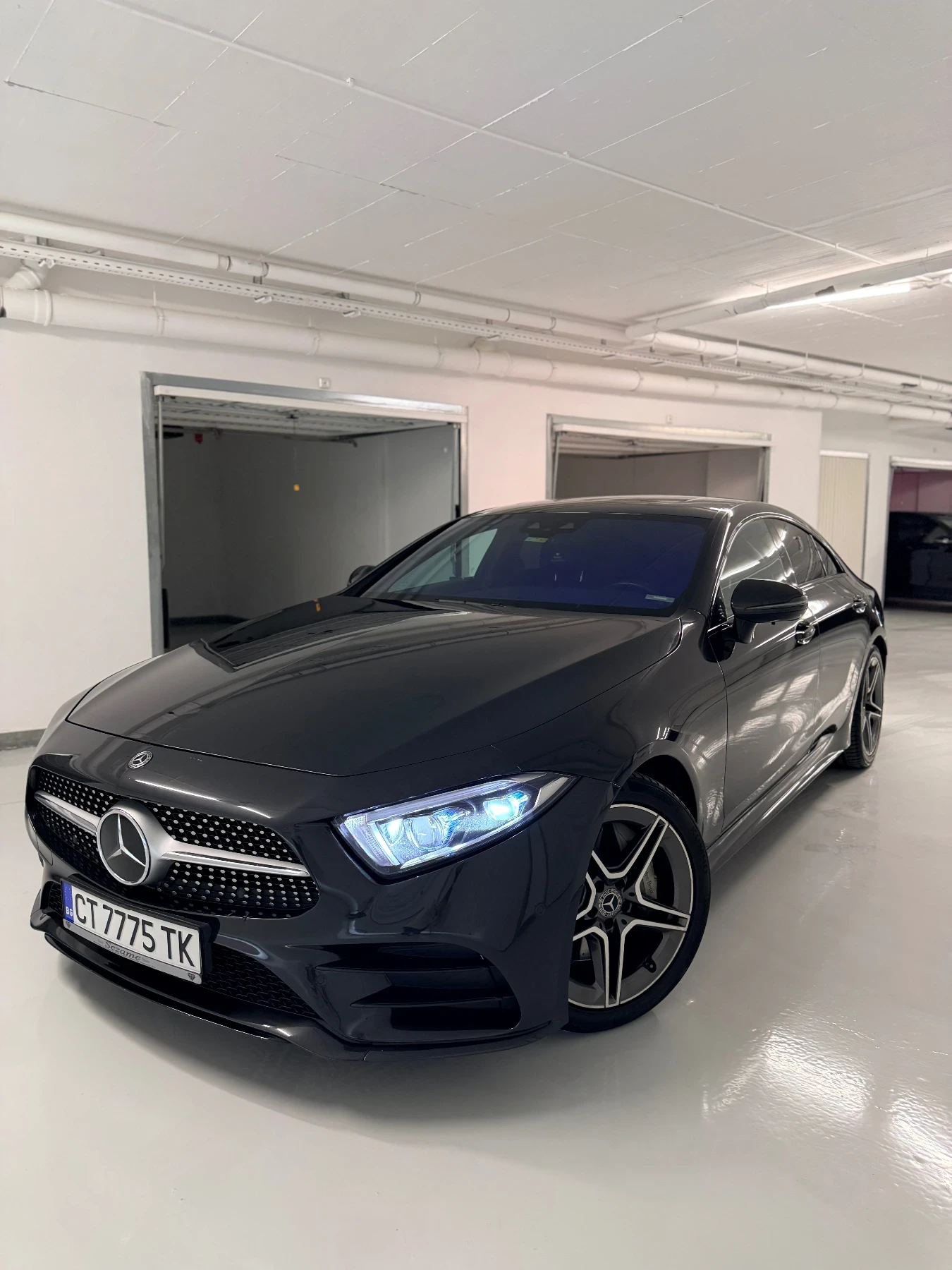 Mercedes-Benz CLS 350 | 4MATIC | AMG | 99 000 KM, снимка 2 - Автомобили и джипове - 54839154