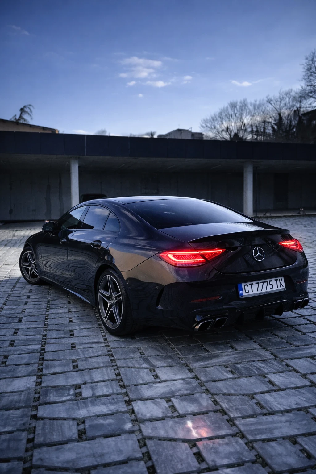 Mercedes-Benz CLS 350 | 4MATIC | AMG | 99 000 KM, снимка 2 - Автомобили и джипове - 54120534