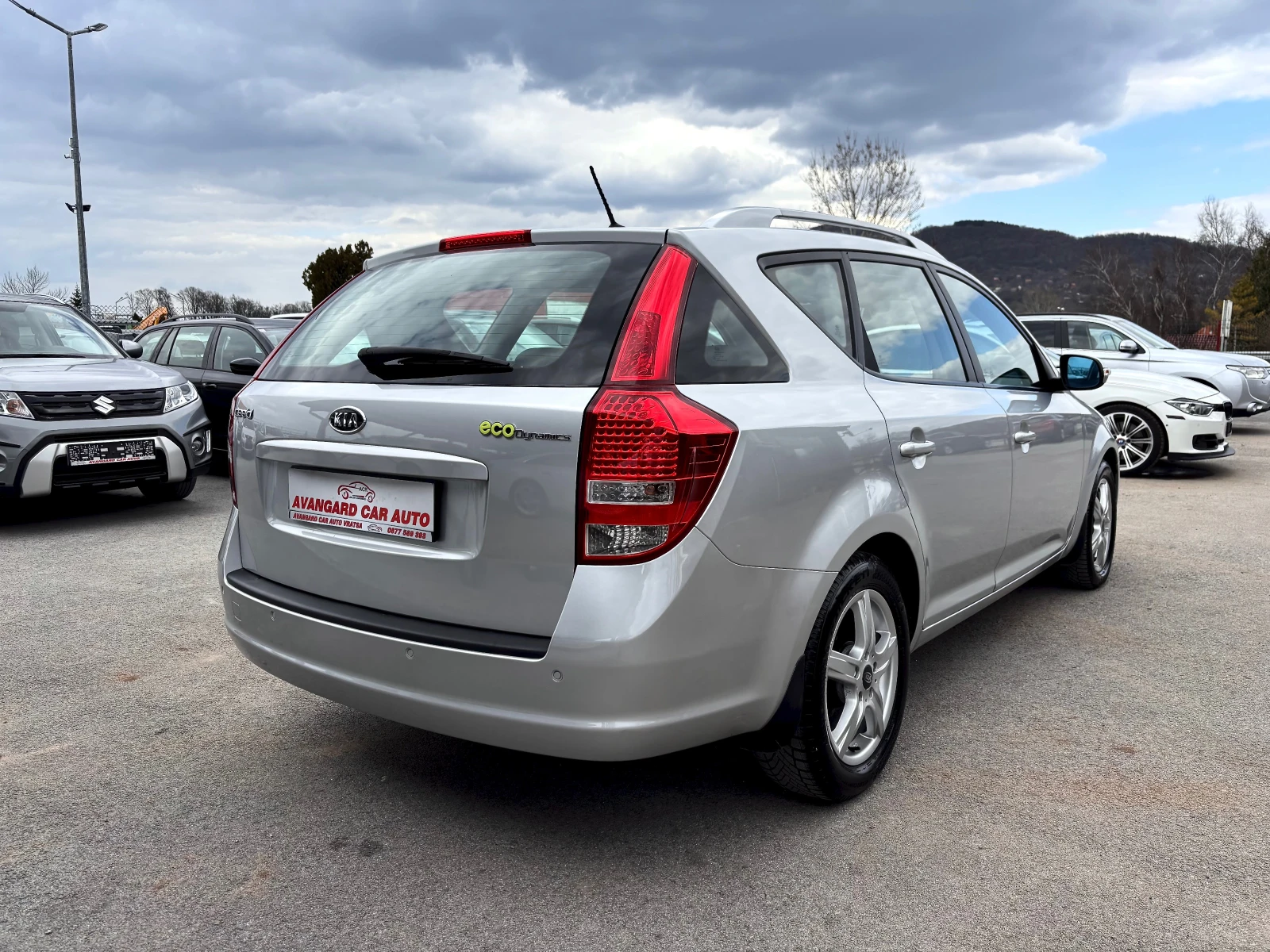 Kia Ceed, снимка 4 - Автомобили и джипове - 54135495