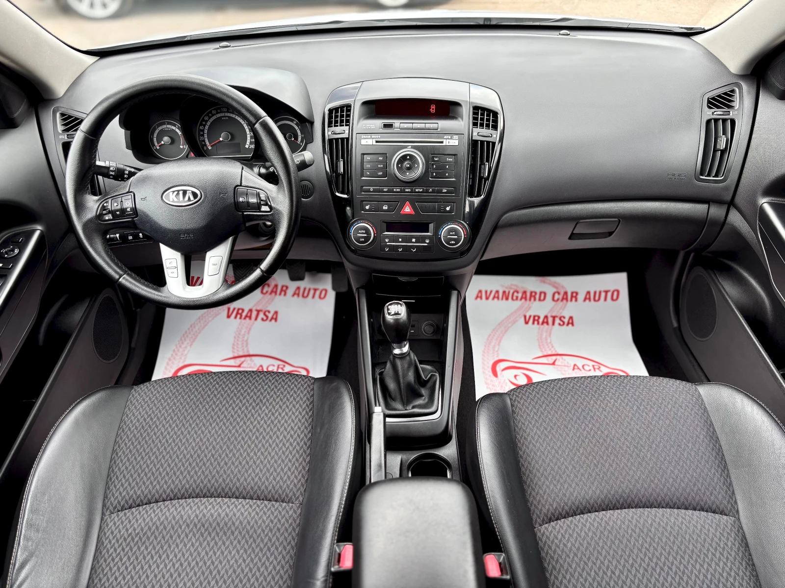 Kia Ceed, снимка 8 - Автомобили и джипове - 54135495