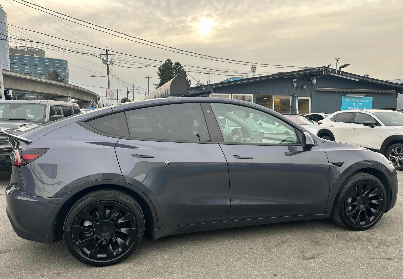 Tesla Model Y AWD* Long Range* Камери* Асистенти* Подгрев* БЕЗ У, снимка 5 - Автомобили и джипове - 54285808