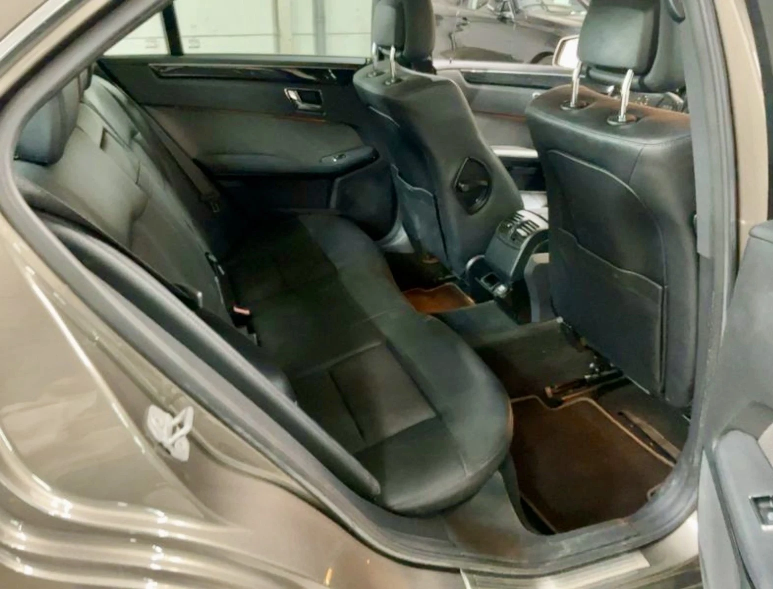 Mercedes-Benz E 200 CDI Навигация, снимка 8 - Автомобили и джипове - 54870555