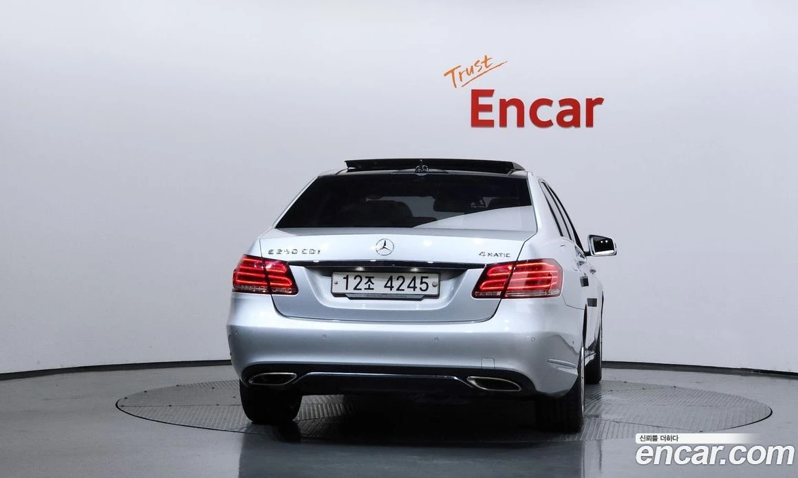Mercedes-Benz E 250 E250 CDI 4MATIC, снимка 4 - Автомобили и джипове - 55685036