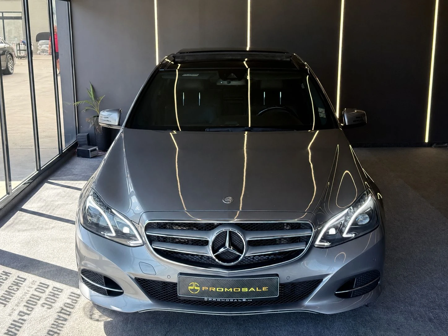Mercedes-Benz E 350 AMG* 4M* Bluetec* Pano* Подгрев*  ЛИЗИНГ , снимка 2 - Автомобили и джипове - 55890300
