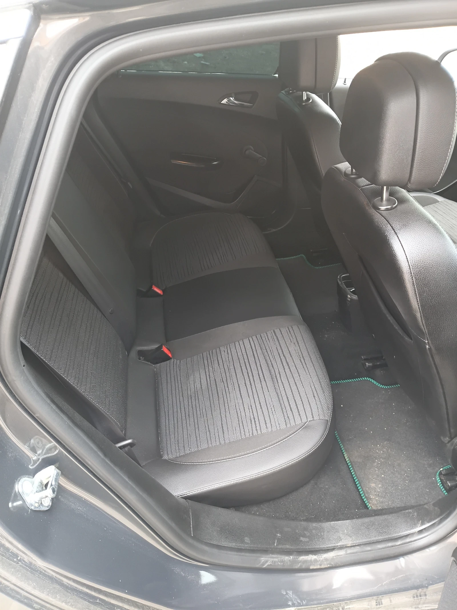 Opel Astra, снимка 7 - Автомобили и джипове - 56087765