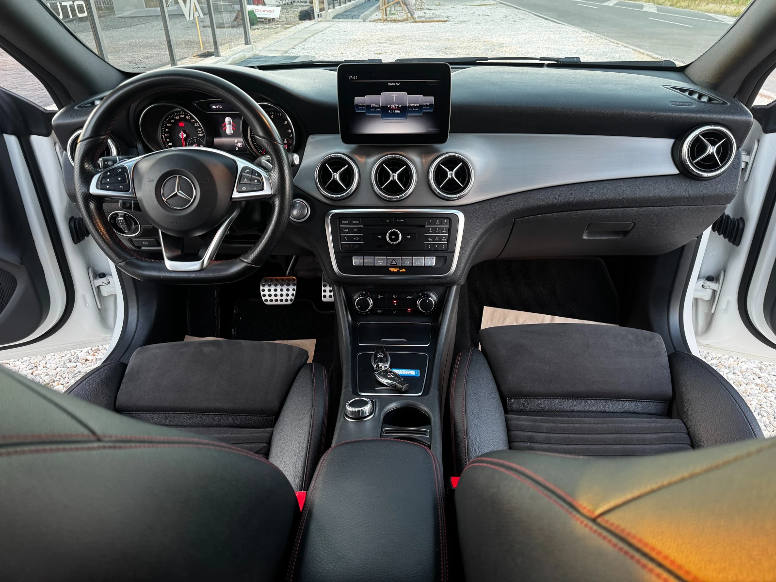 Mercedes-Benz CLA 200 2.2CDI 4-MATIC PREMIUM AMG 177000KM, снимка 6 - Автомобили и джипове - 56339545