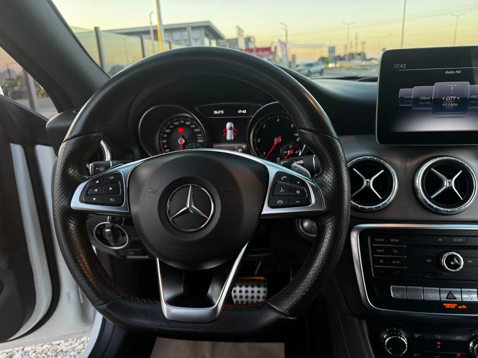 Mercedes-Benz CLA 200 2.2CDI 4-MATIC PREMIUM AMG 177000KM, снимка 11 - Автомобили и джипове - 56339545