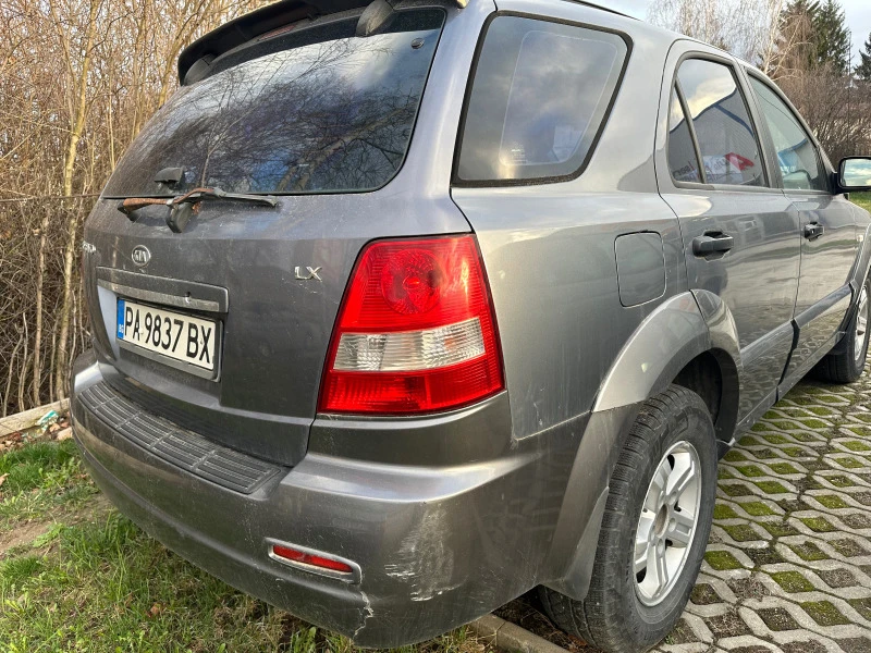 Kia Sorento 2.5CRDI, снимка 6 - Автомобили и джипове - 44774523