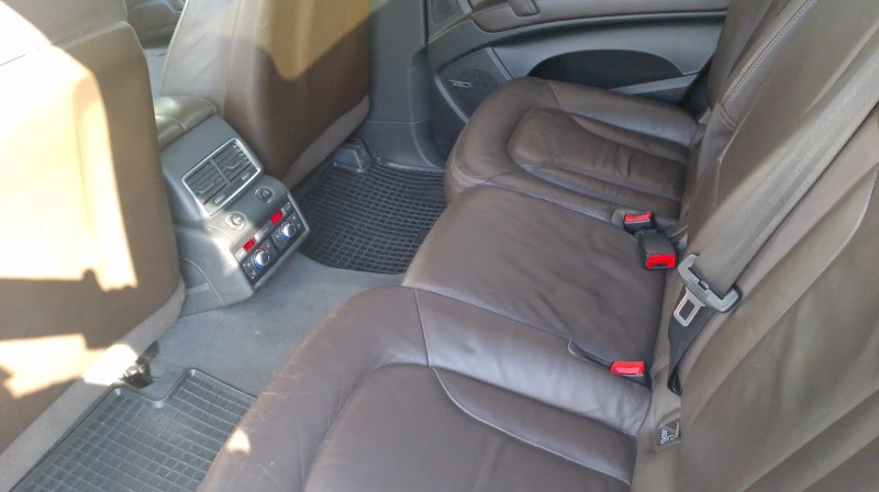 Audi Q7, снимка 7 - Автомобили и джипове - 52636084