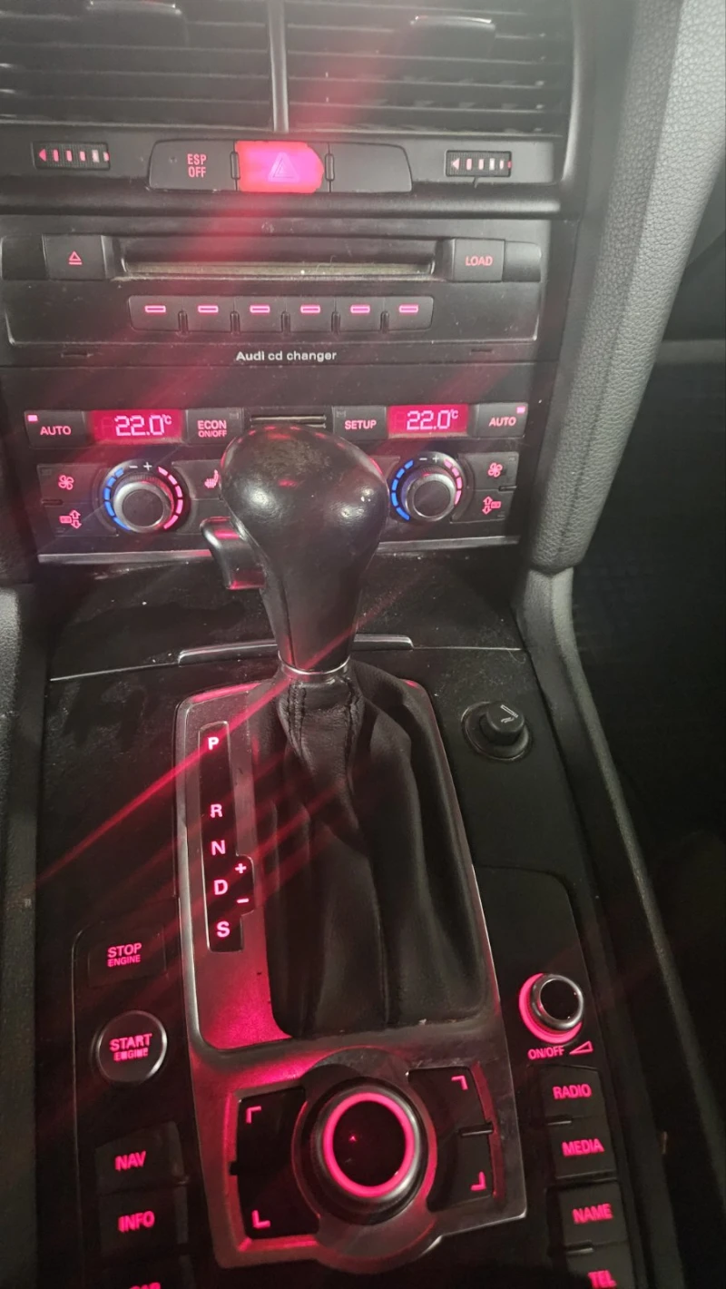 Audi Q7, снимка 2 - Автомобили и джипове - 52636084