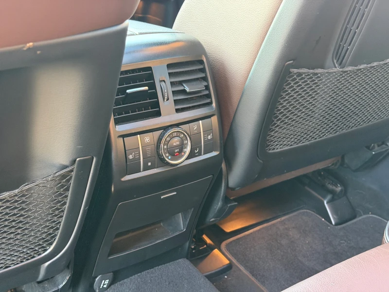 Mercedes-Benz ML 350 AMG = DISTRONIC = FULL, снимка 11 - Автомобили и джипове - 53217497