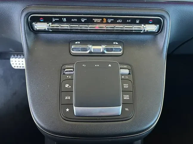 Mercedes-Benz EQV 300 Long = Avantgarde = Гаранция, снимка 10 - Автомобили и джипове - 54711492