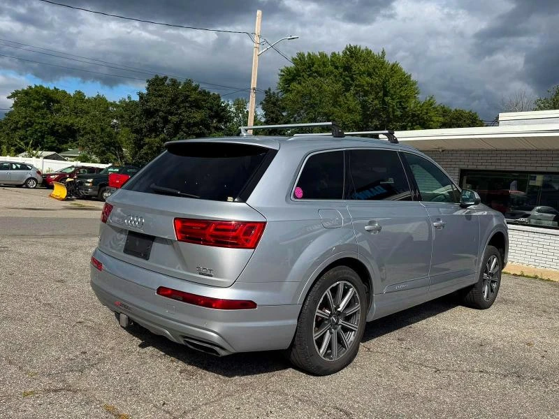 Audi Q7 PRESTIGE / 7 МЕСТА / PANO / ОБДУХ / ЛИЗИНГ, снимка 4 - Автомобили и джипове - 56186927