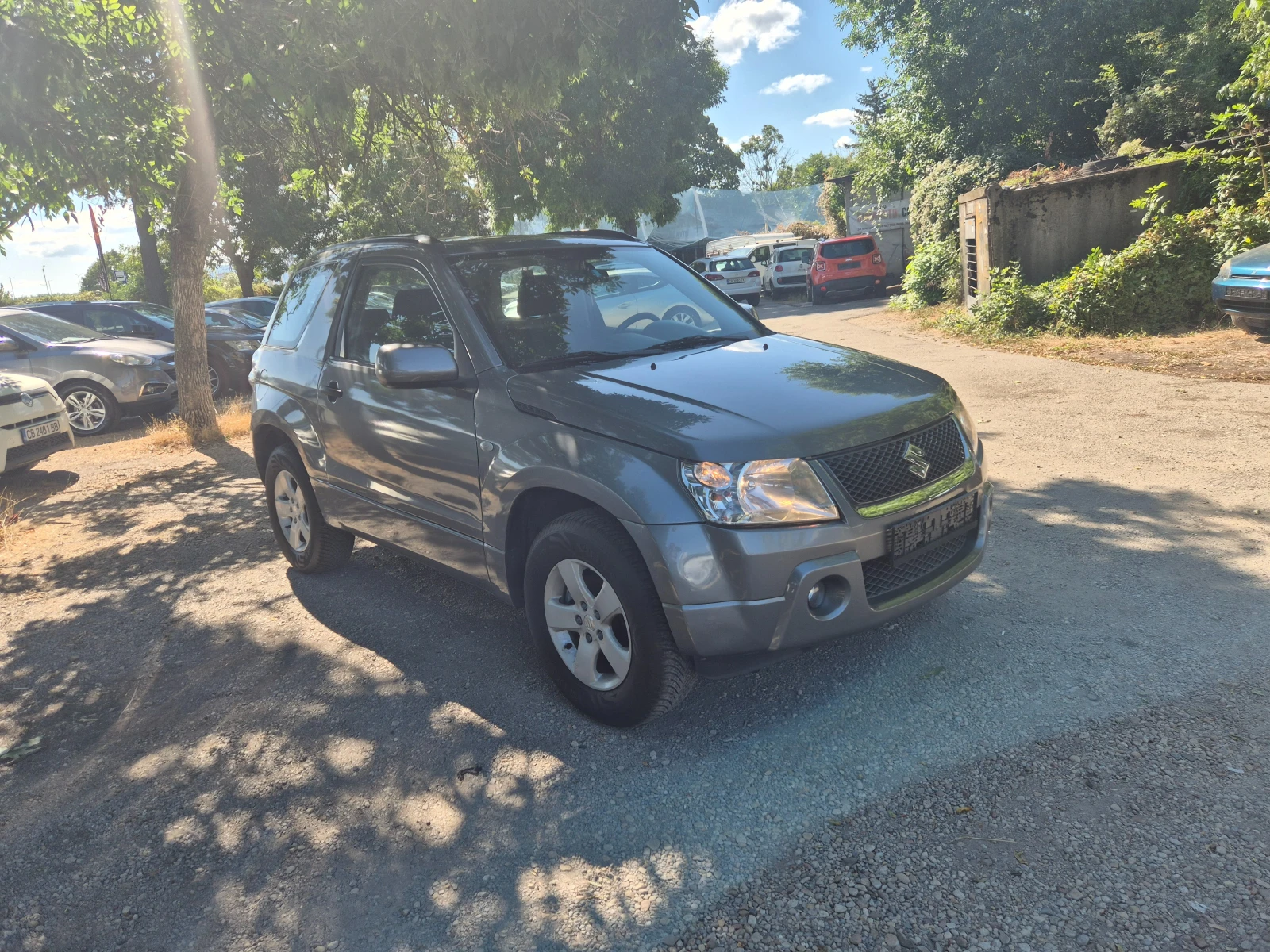 Suzuki Grand vitara 1.6i 4Х4 ВНОС ИТАЛИЯ БЕЗ РЪЖДИ И ЗАБЕЛЕЖКИ , снимка 2 - Автомобили и джипове - 48471181