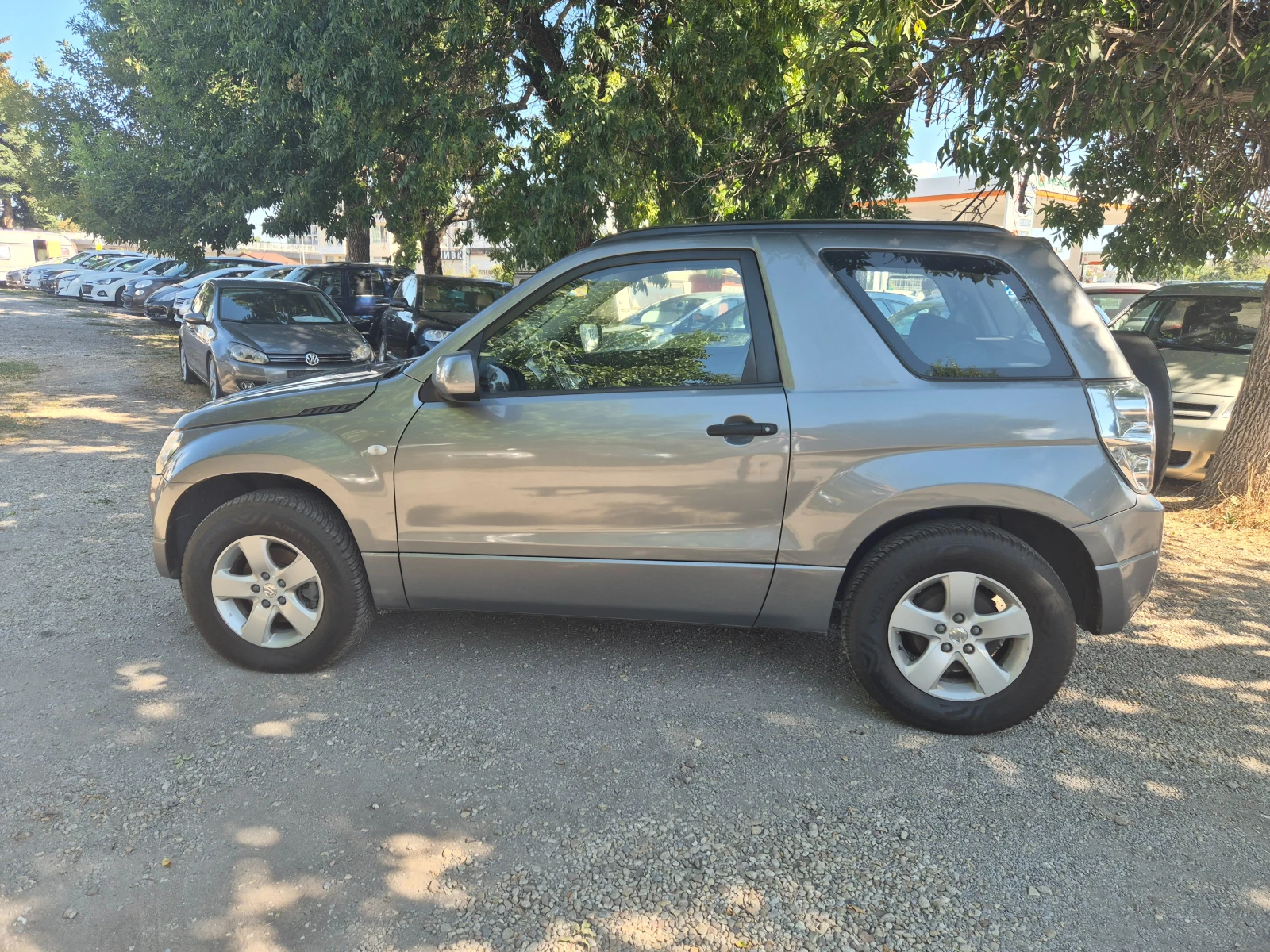 Suzuki Grand vitara 1.6i 4Х4 ВНОС ИТАЛИЯ БЕЗ РЪЖДИ И ЗАБЕЛЕЖКИ , снимка 5 - Автомобили и джипове - 48471181