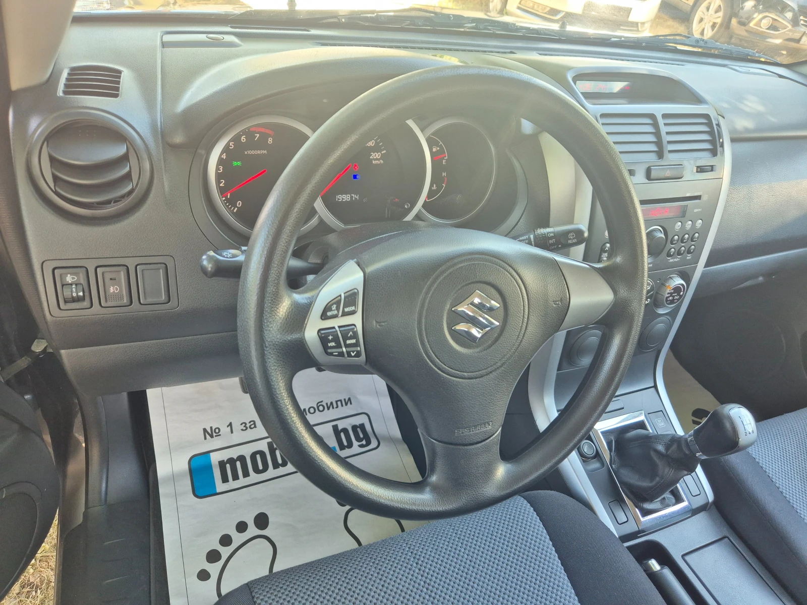 Suzuki Grand vitara 1.6i 4Х4 ВНОС ИТАЛИЯ БЕЗ РЪЖДИ И ЗАБЕЛЕЖКИ , снимка 12 - Автомобили и джипове - 48471181