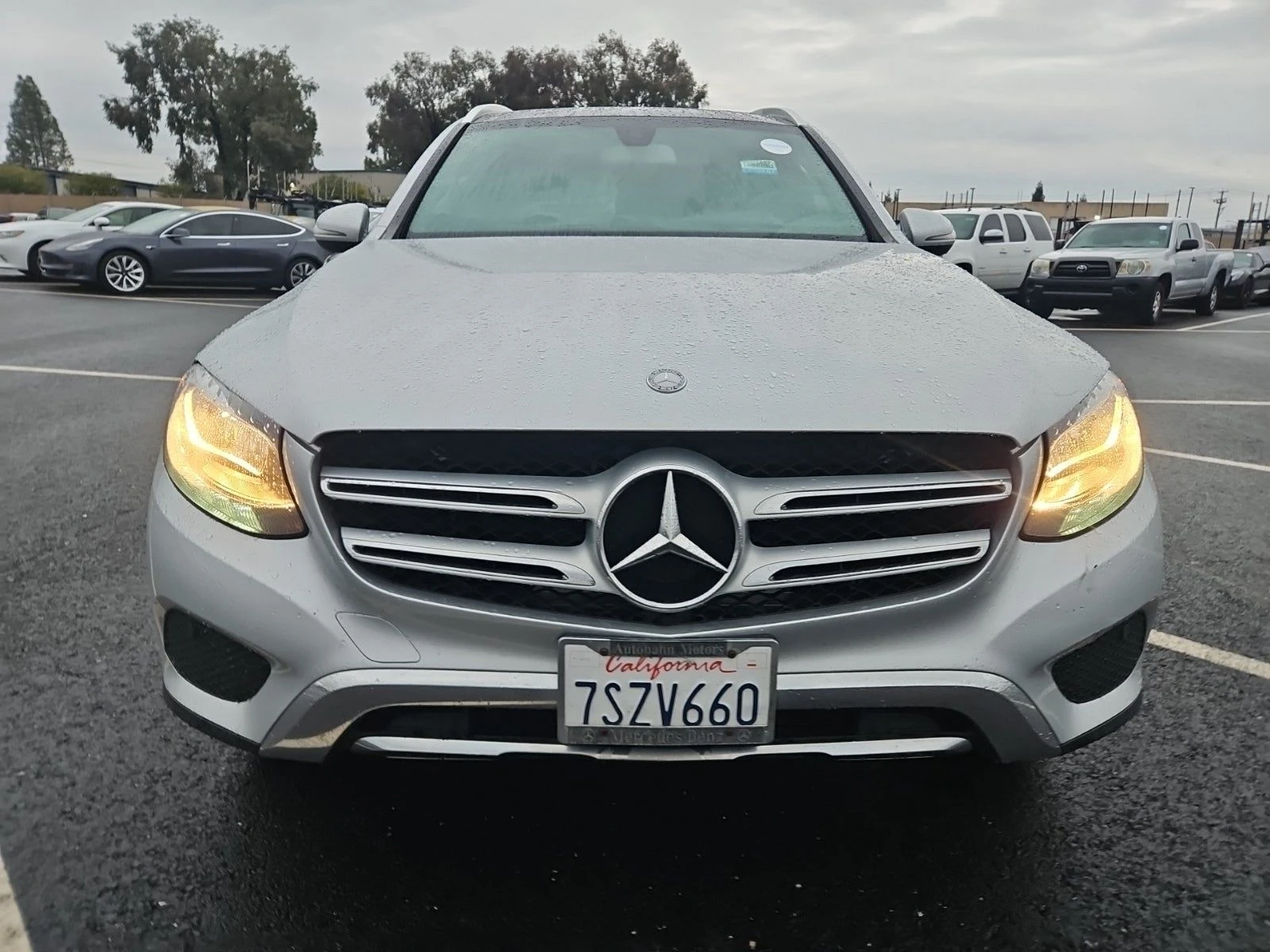 Mercedes-Benz GLC 300 2 КЛЮЧА/1 СОБСТВ/ПОДГРЕВ/ПАНО/КАМЕРА/KEYLESS    - изображение 3