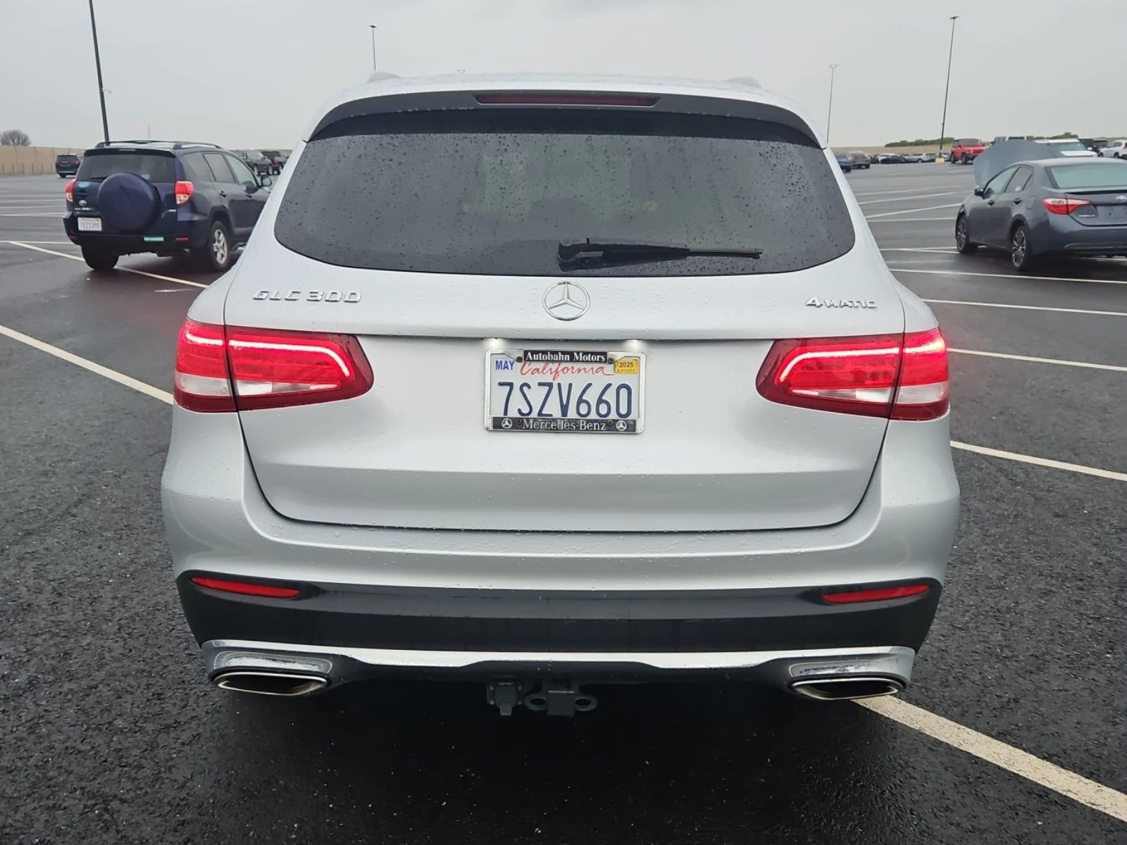 Mercedes-Benz GLC 300 2 КЛЮЧА/1 СОБСТВ/ПОДГРЕВ/ПАНО/КАМЕРА/KEYLESS    - изображение 5